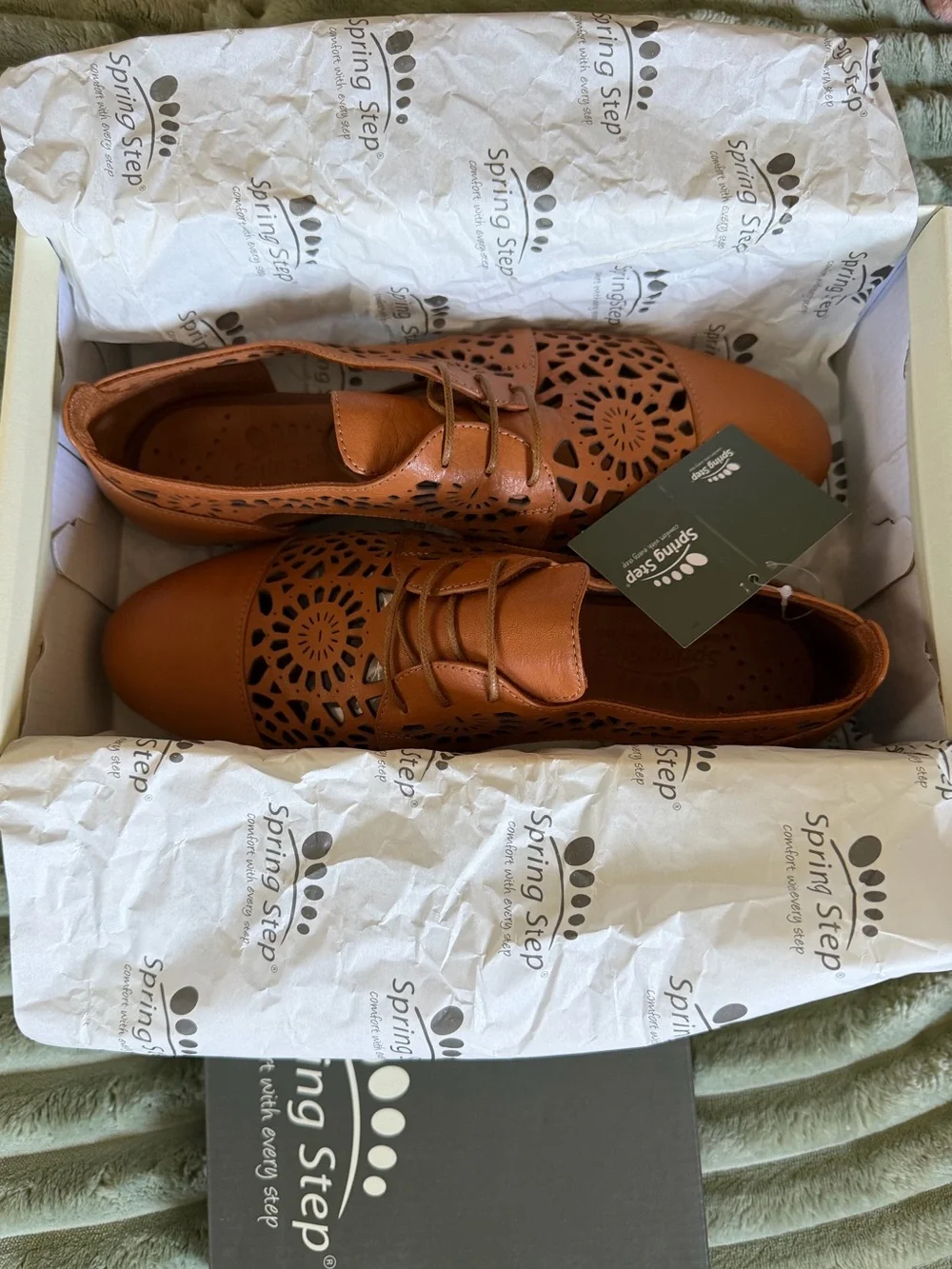 Nordstrom $140 now 5⭐️ Spring Step  Women's Camel Lace-Up Flats 41/9.5-10
